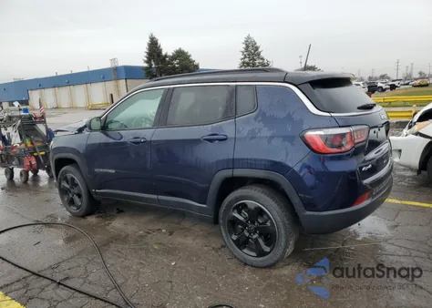 2018 Jeep Compass Latitude z USA, uszkodzony, nr VIN 3C4NJDBB9JT253198